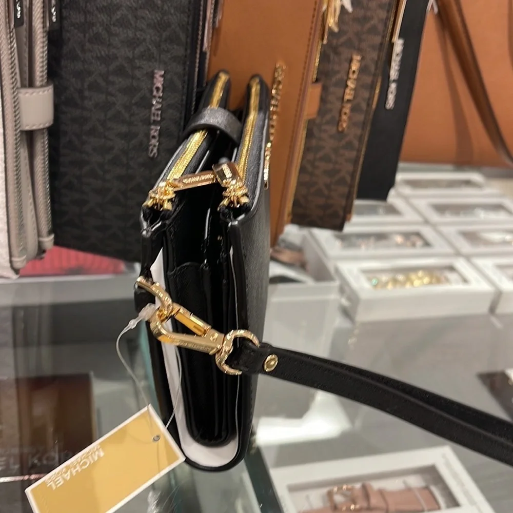 MICHAEL KORS LARGE DOUBLE ZIP WRISTLET WALLET PHONE CASE CLUTCH 
Black - Picture 13 of 16